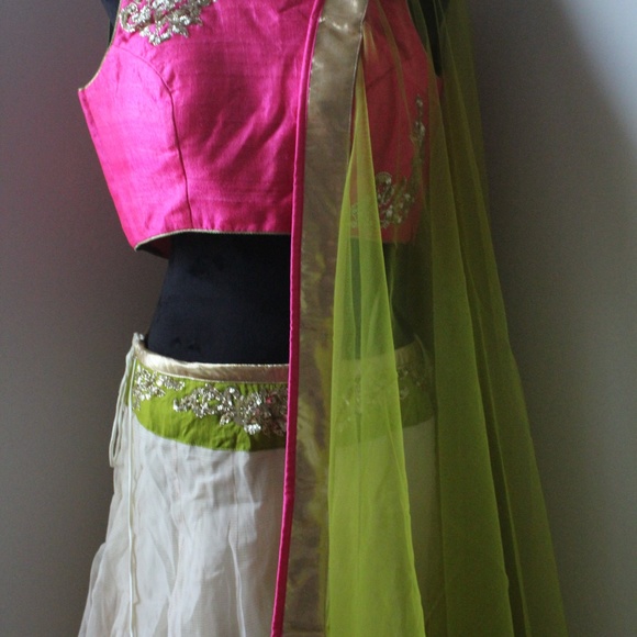 Mehendi/ Sangeet Outfit - Picture 2 of 3